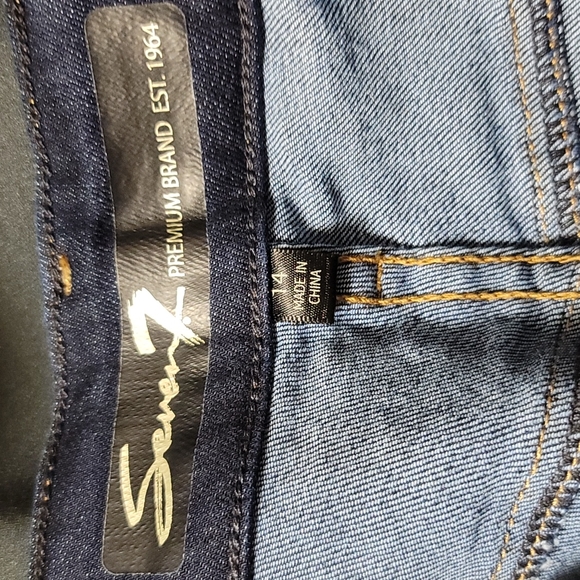 Seven7 Mid Rise Boot Cut Jean - Picture 10 of 11